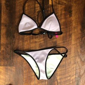 Reversible VS Bikini